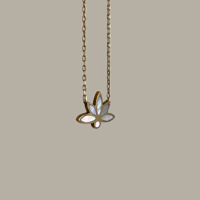 Lotus Kolye