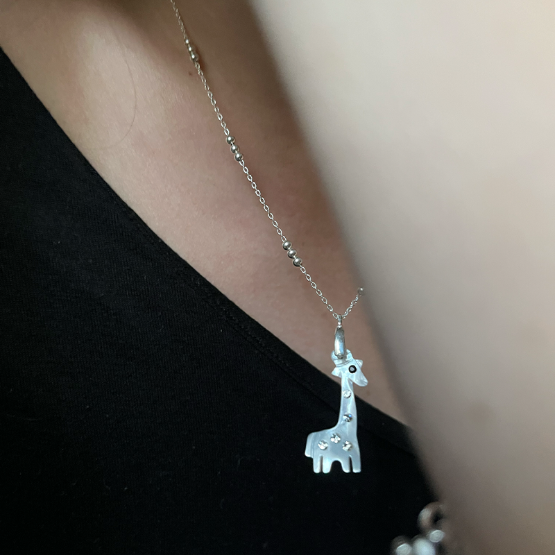 Camelopard Kolye