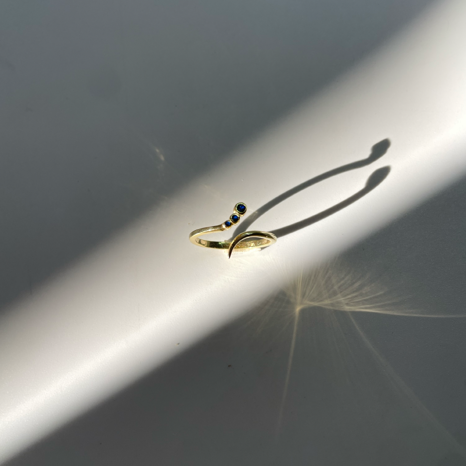 925 Sarmal Taşlı Yüzük