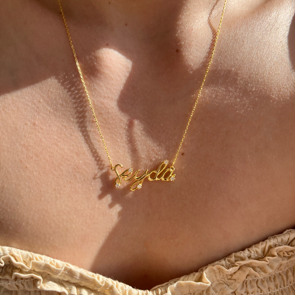 925 3 Boyutlu El Yazısı Taşlı Kolye