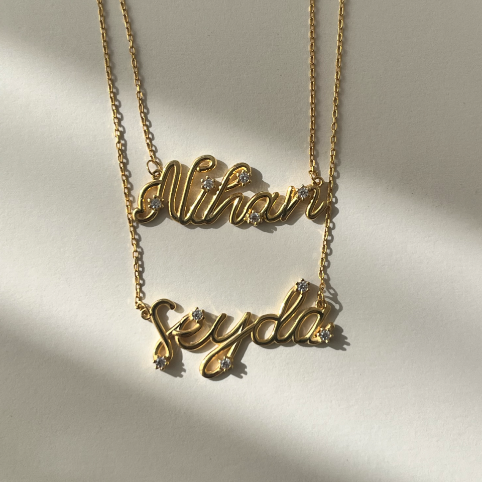 925 3 Boyutlu El Yazısı Taşlı Kolye